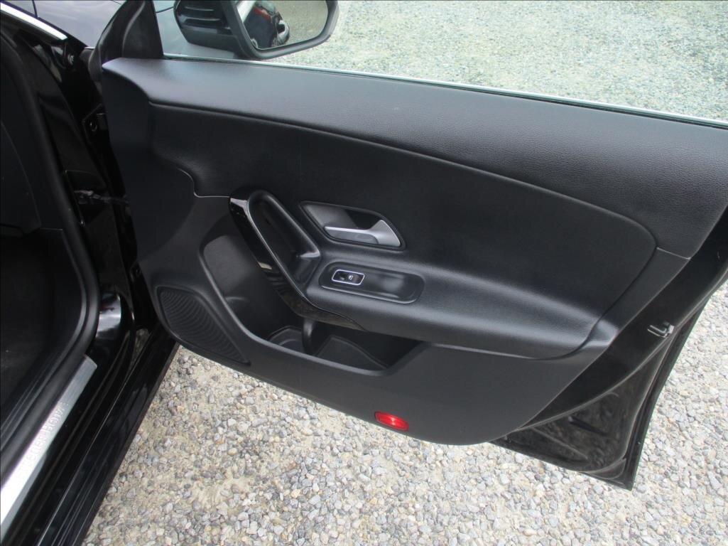 Mercedes-Benz CLA Kombi 1,5 l 85 kw