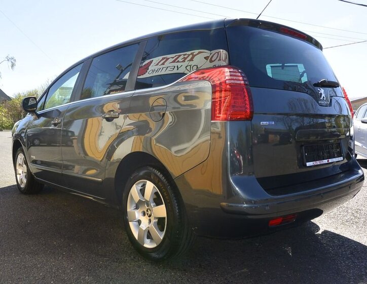 Peugeot 5008 MPV 1,6 l 88 kw