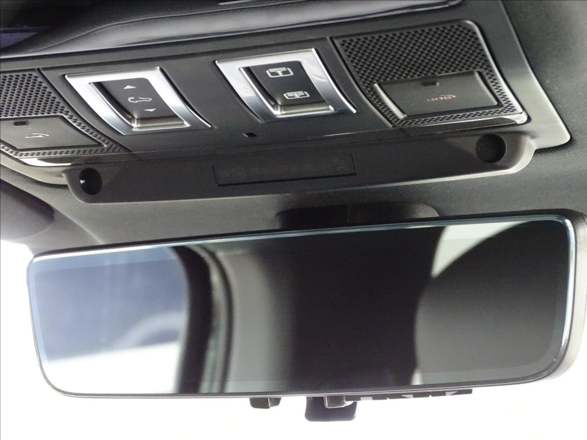 Land Rover Defender SUV 5,0 l 313 kw