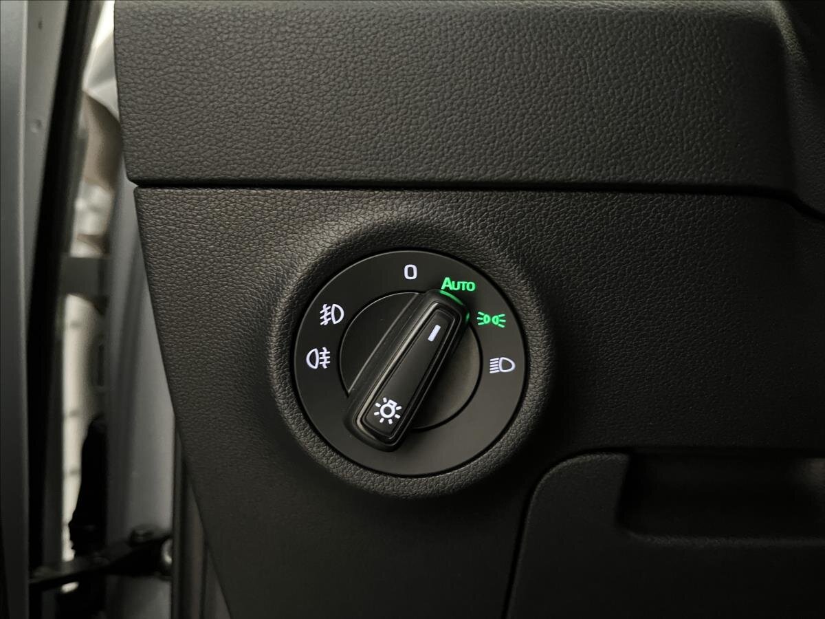 Škoda Karoq SUV / Terénní 1,5 l 110 kw