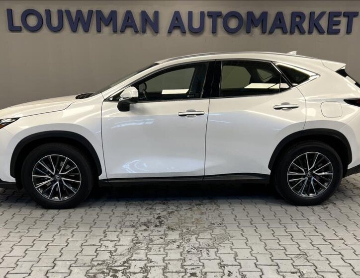 Lexus NX 350h 3
