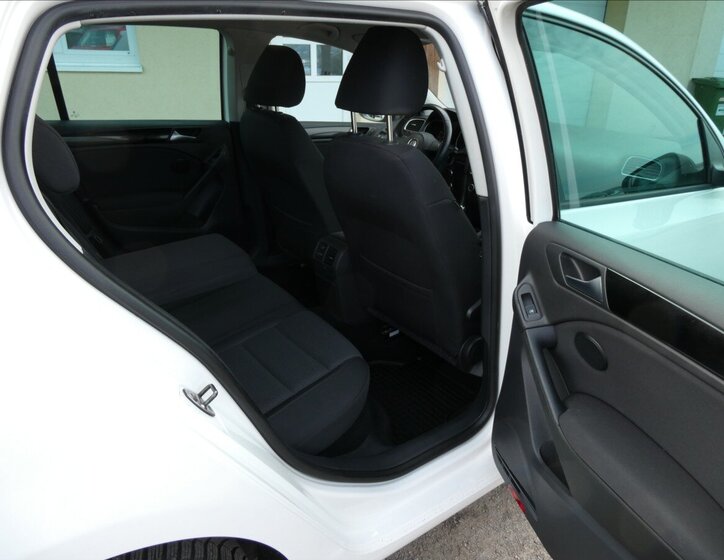 Volkswagen Golf Hatchback 1,2 l 63 kw