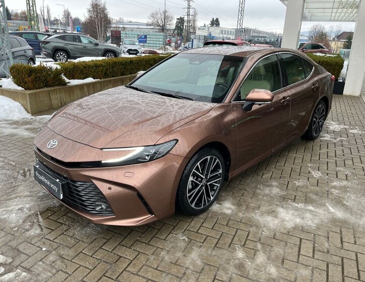 Toyota Camry Sedan 2,5 l 137 kw