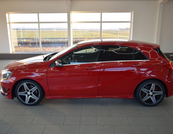 Mercedes-Benz Třídy A Hatchback 2,0 l 155 kw