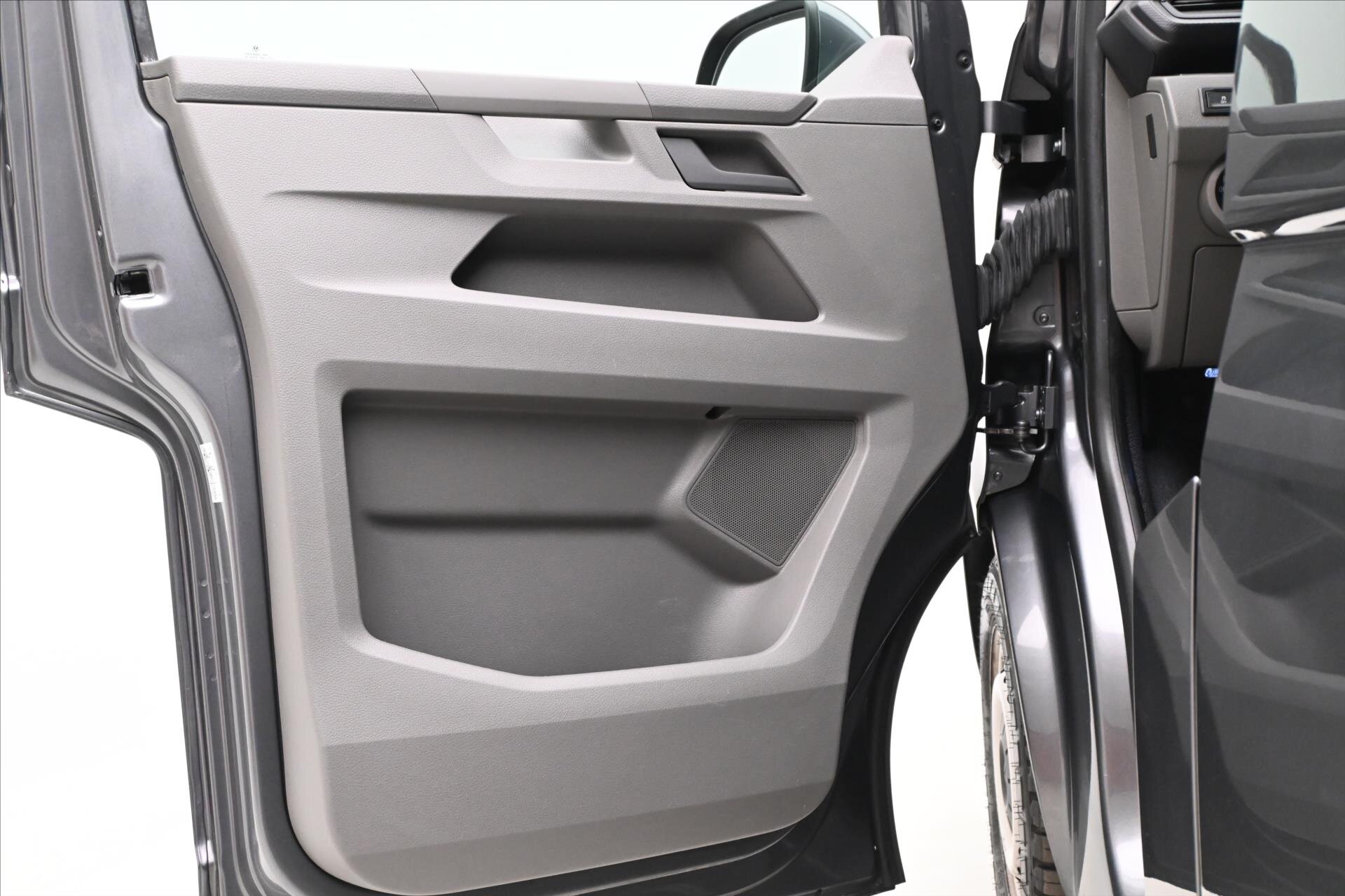 Volkswagen Transporter Skříň 2,0 l 110 kw