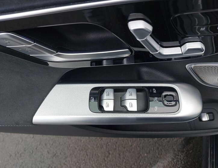 Mercedes-Benz EQE 24