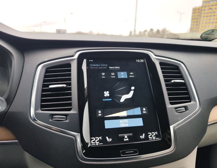 Volvo XC90 SUV 2,0 l 173 kw