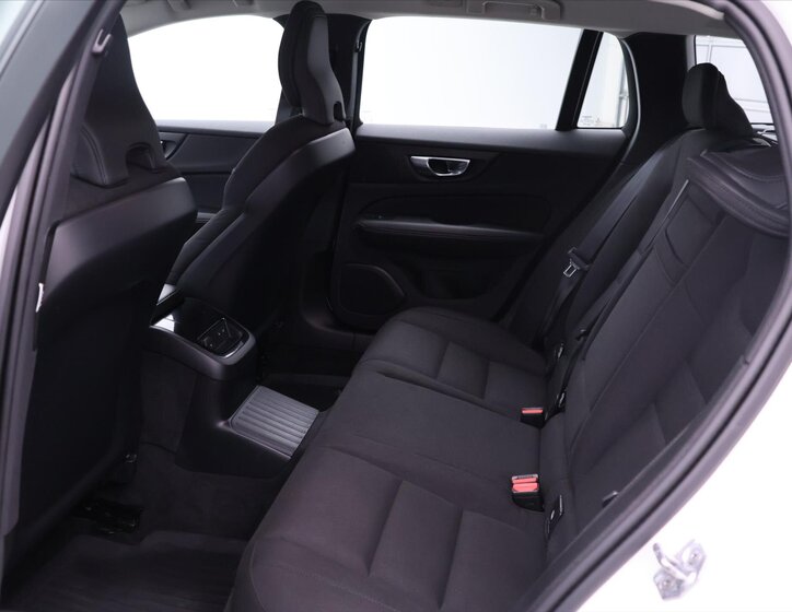 Volvo V60 Kombi 2,0 l 186 kw