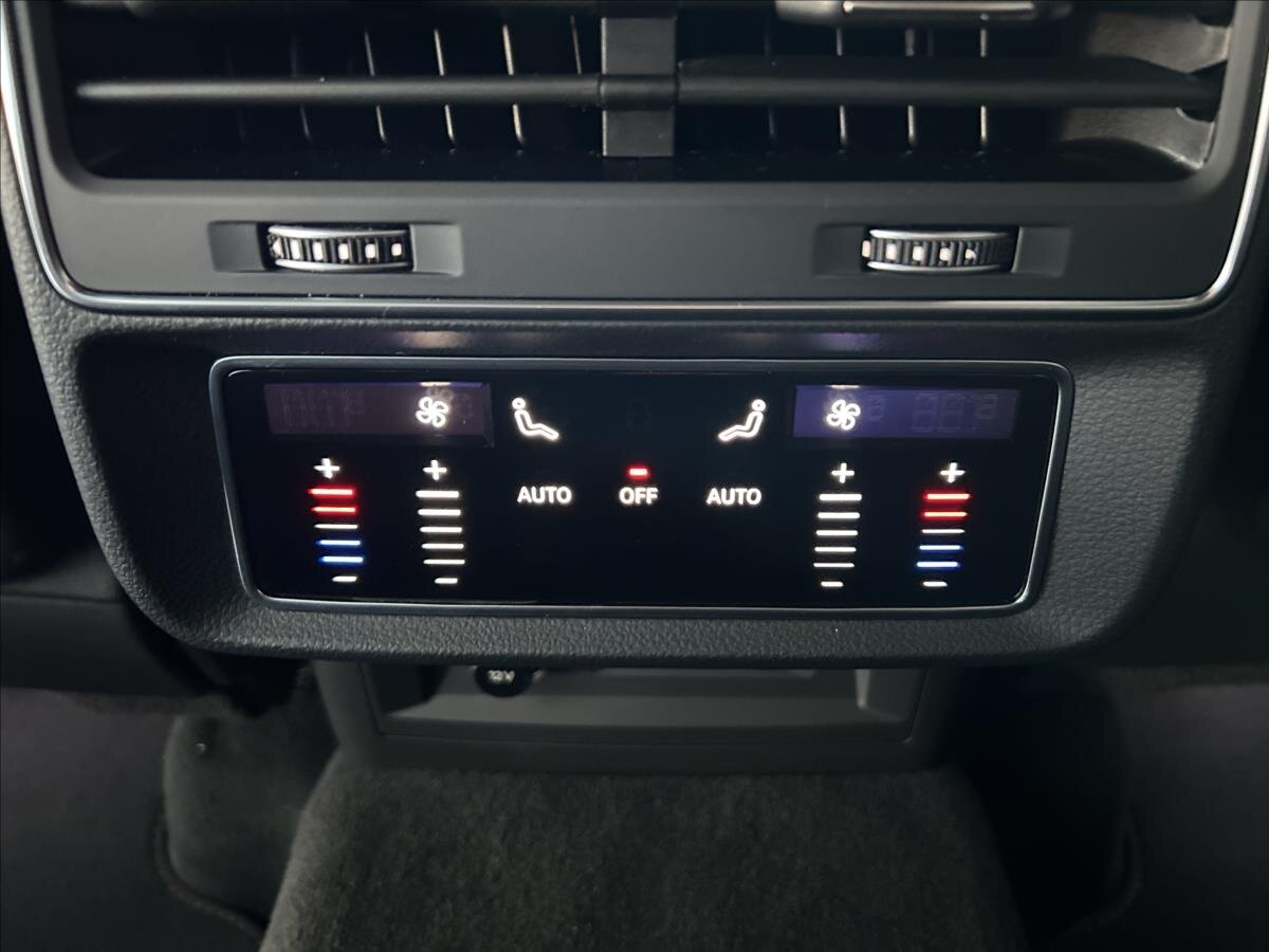 Audi Q8 SUV 3,0 l 250 kw