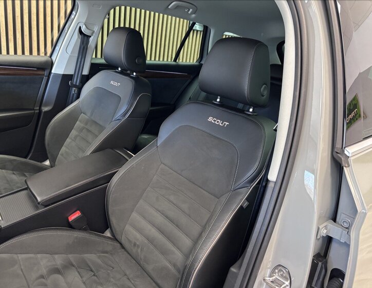 Škoda Superb Kombi 2,0 l 206 kw