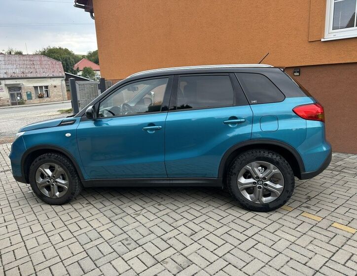Suzuki Vitara 2