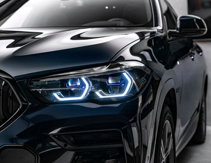 BMW X6 8