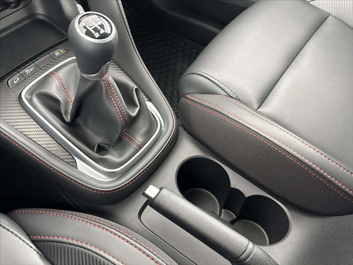 MG ZS SUV / Terénní 1,5 l 78 kw