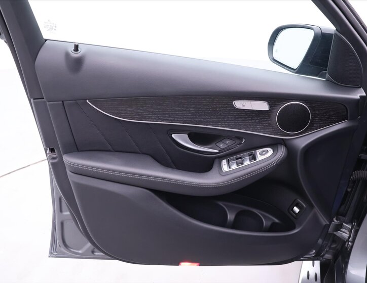 Mercedes-Benz GLC 12