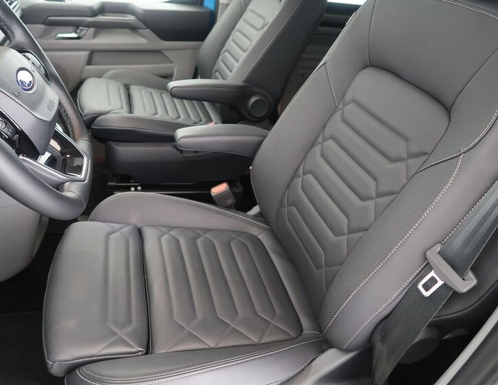 Ford Tourneo Custom VAN / Minibus 0,0 160 kw