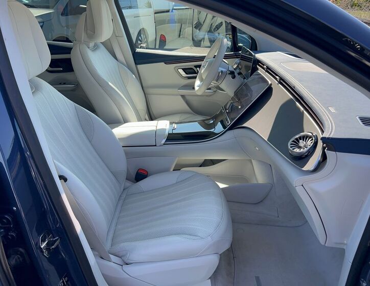 Mercedes-Benz EQE 10