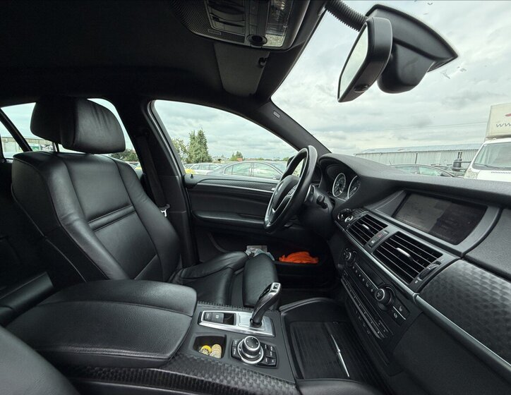 BMW X6 SUV 3,0 l 180 kw