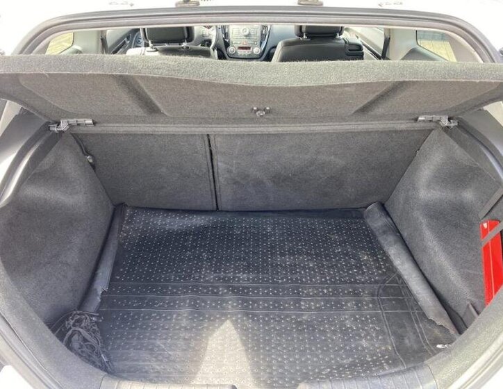 KIA Ceed Hatchback 2,0 l 105 kw