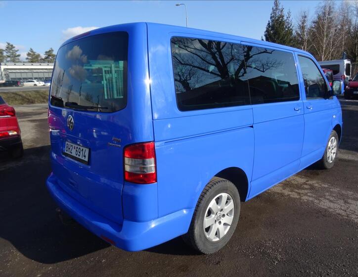 Volkswagen Caravelle 7