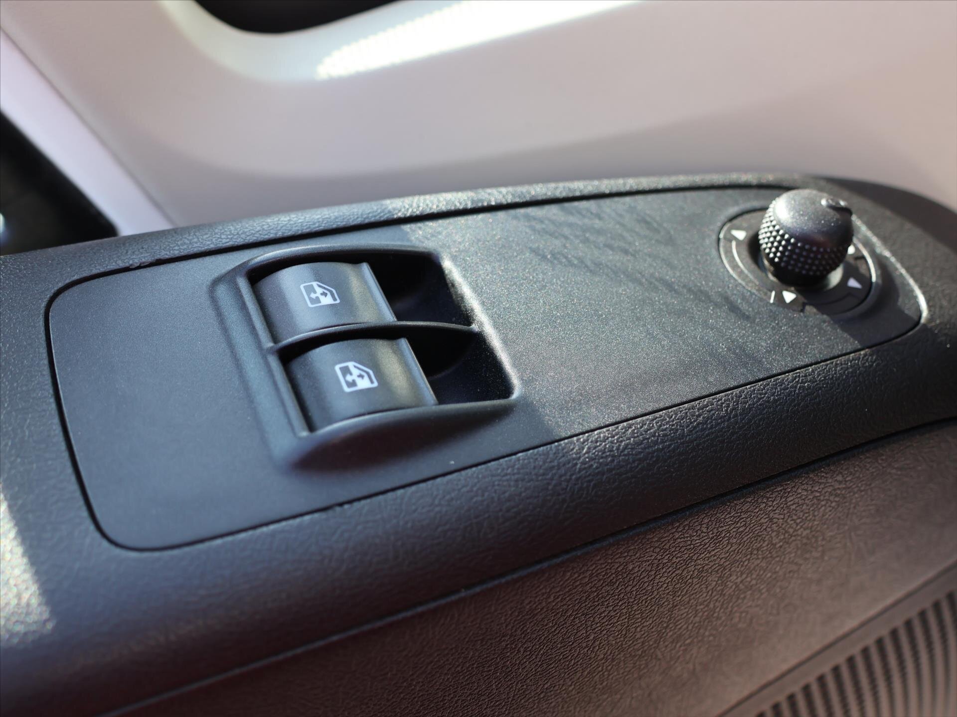 Peugeot Boxer Valník 2,2 l 88 kw