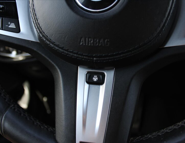 BMW Řada 6 Liftback 3,0 l 250 kw