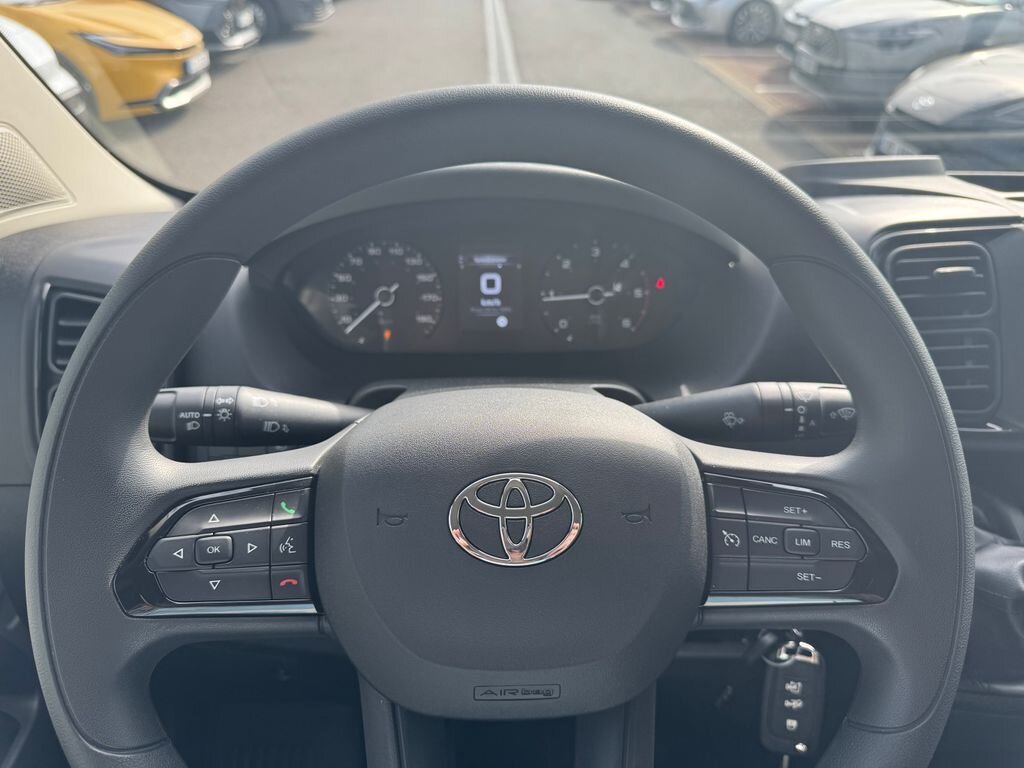 Toyota Proace Max Skříň 2,2 l 130 kw