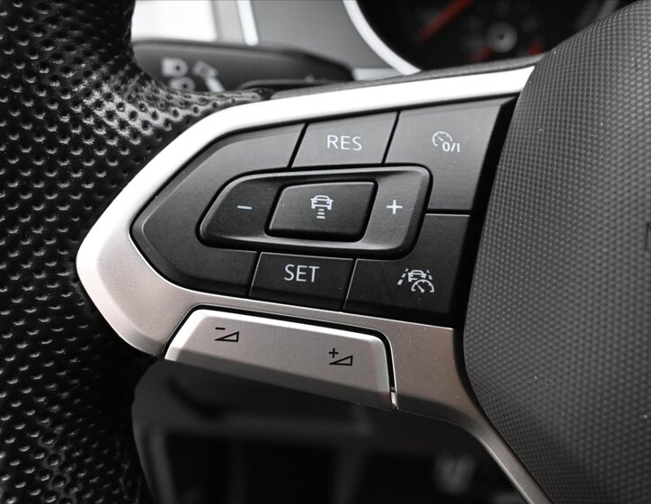 Volkswagen Passat Kombi 1,4 l 115 kw