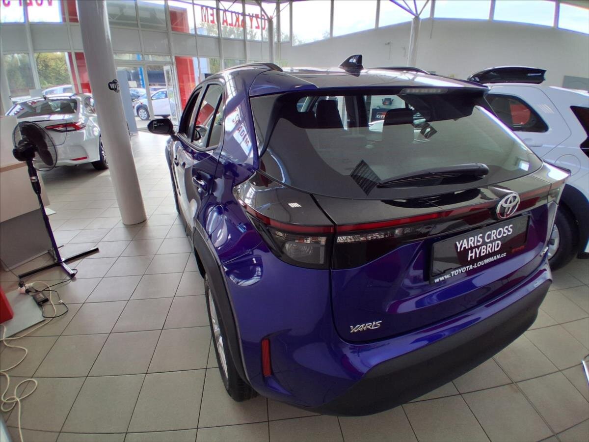 Toyota Yaris Cross SUV 1,5 l 68 kw