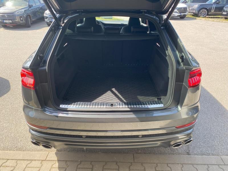Audi SQ8 SUV 4,0 l 373 kw