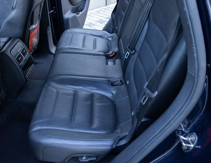 Volkswagen Touareg 19