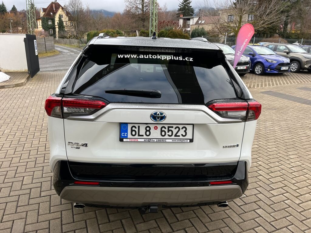 Toyota RAV4 SUV 2,5 l 131 kw