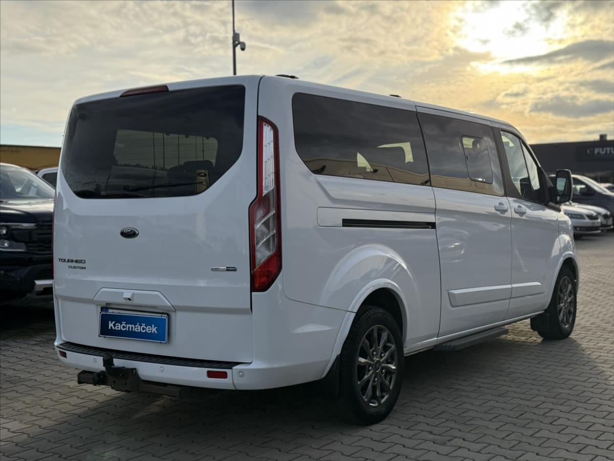 Ford Tourneo Custom