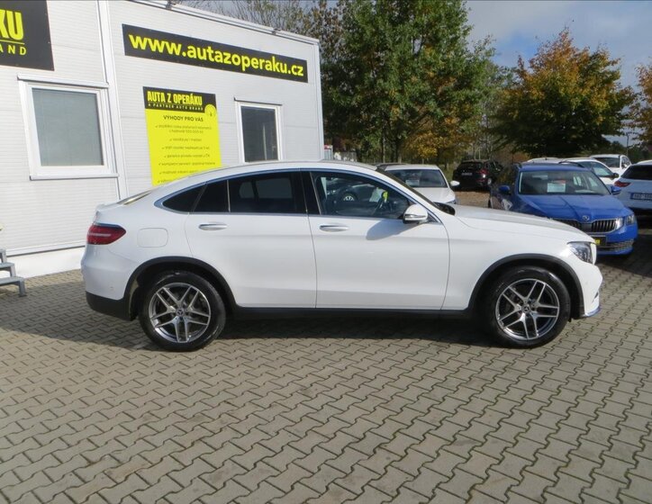 Mercedes-Benz GLC 10