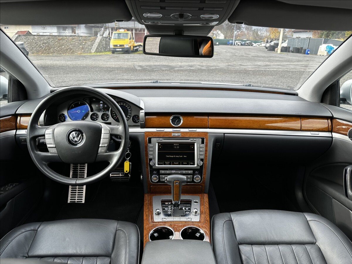 Volkswagen Phaeton Sedan 3,0 l 176 kw