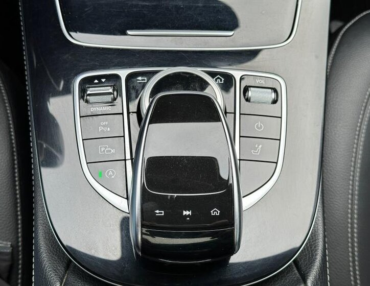 Mercedes-Benz Třídy E Kombi 2,0 l 143 kw