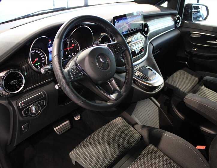 Mercedes-Benz Třídy V MPV 2,0 l 174 kw