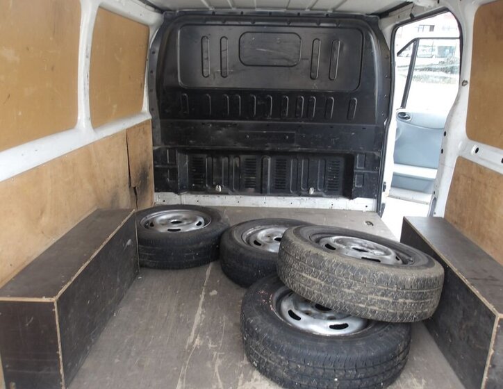 Ford Transit Skříň 2,2 l 63 kw