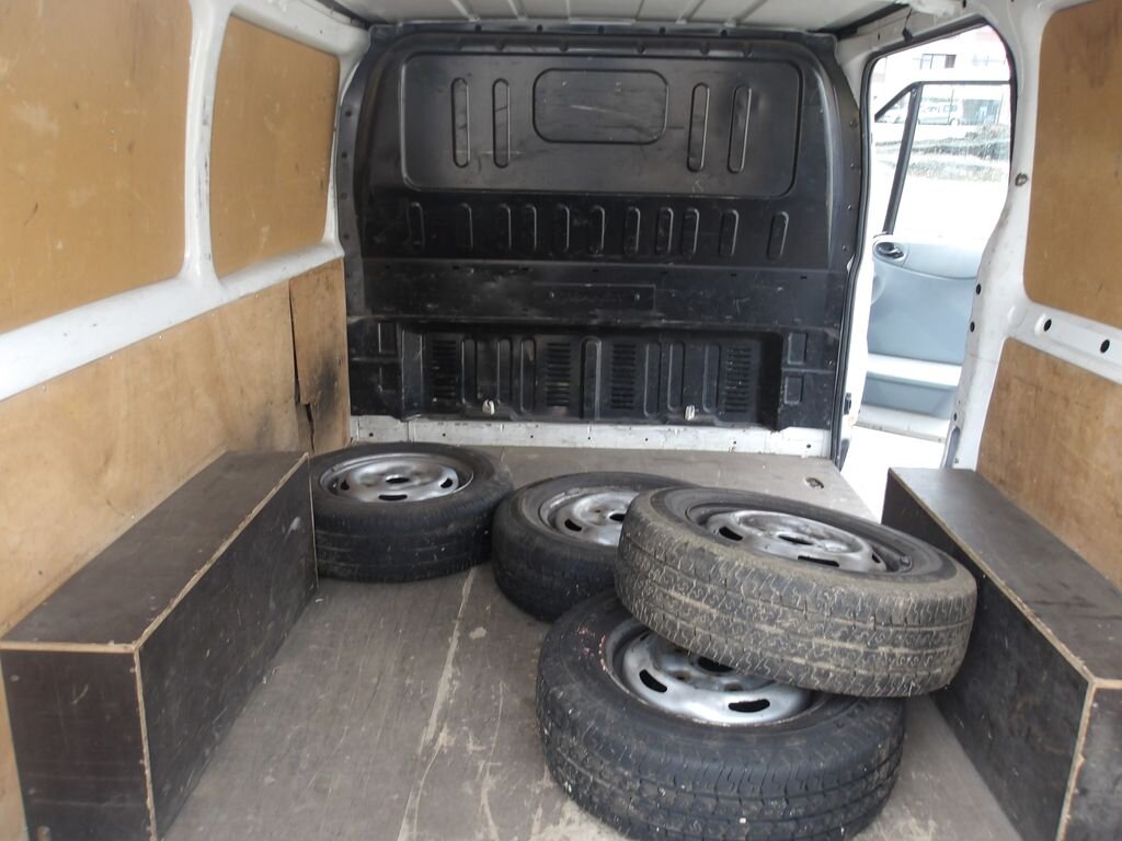 Ford Transit Skříň 2,2 l 63 kw