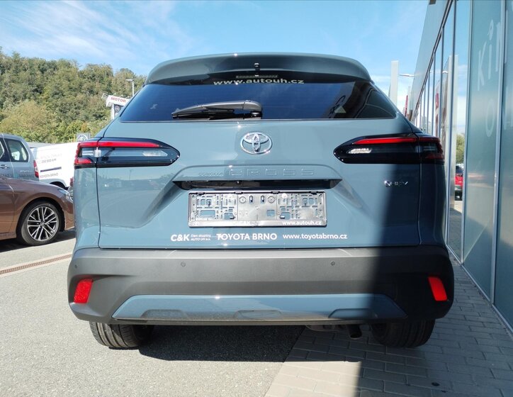 Toyota Corolla Cross 6