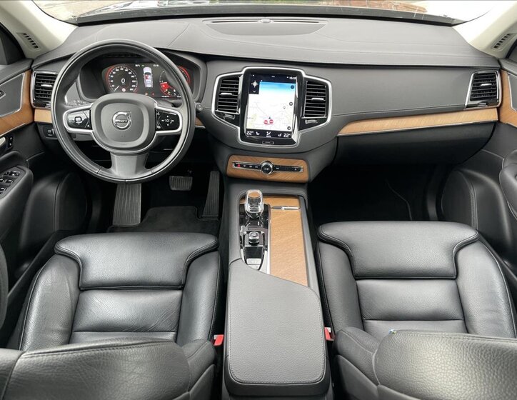 Volvo XC90 SUV 2,0 l 173 kw