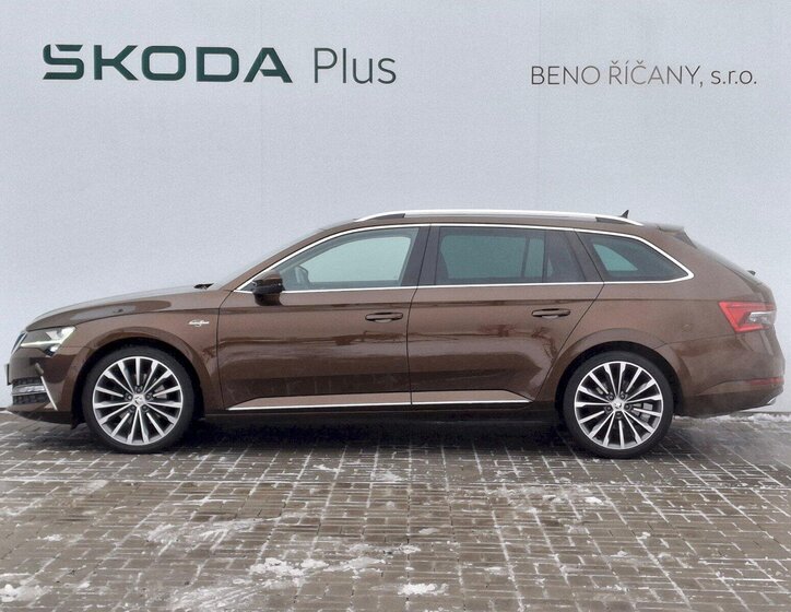 Škoda Superb Kombi 2,0 l 147 kw
