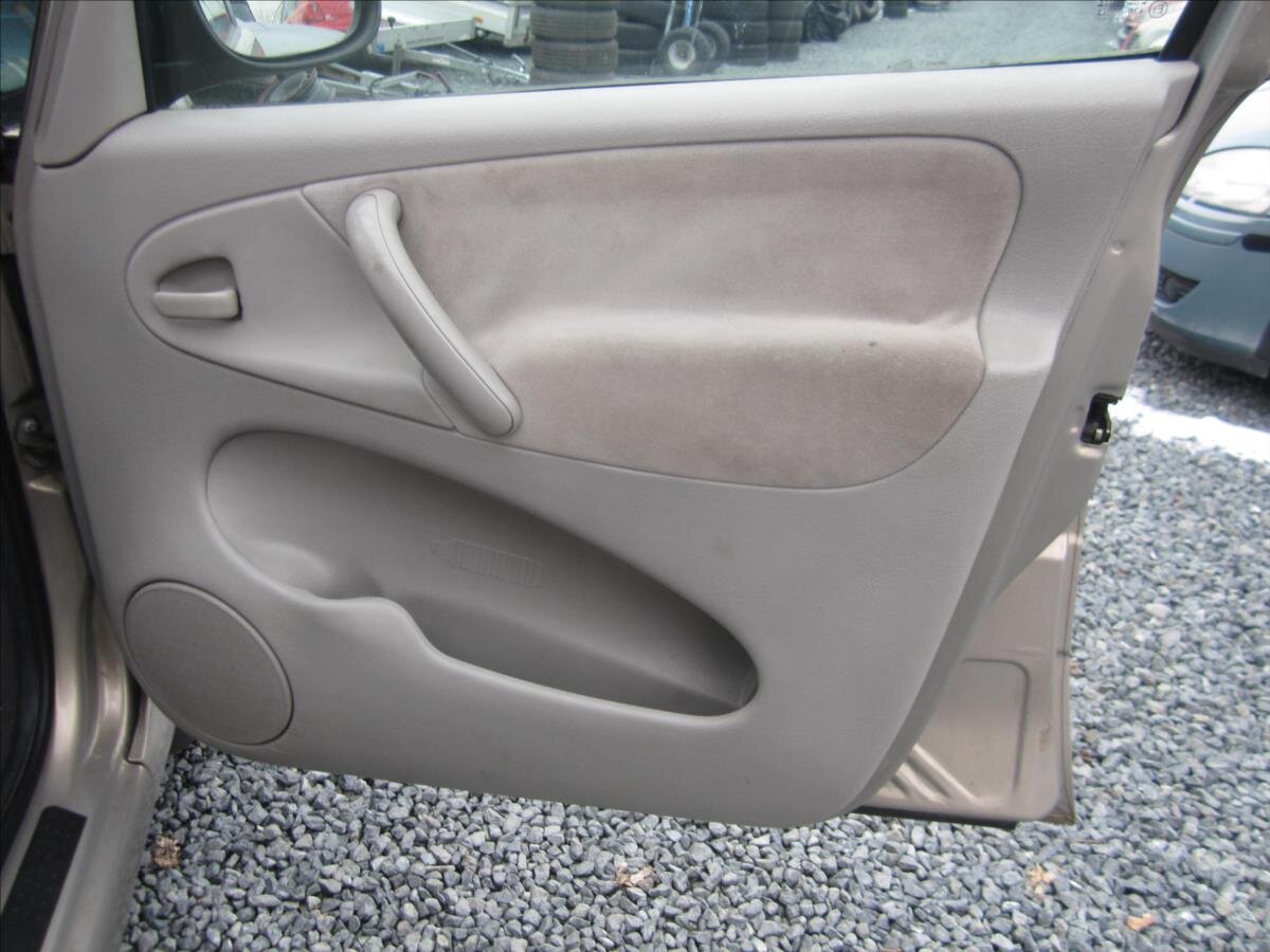 Citroën Xsara Picasso Kombi 1,6 l 80 kw