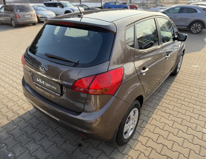KIA Venga MPV 1,4 l 66 kw