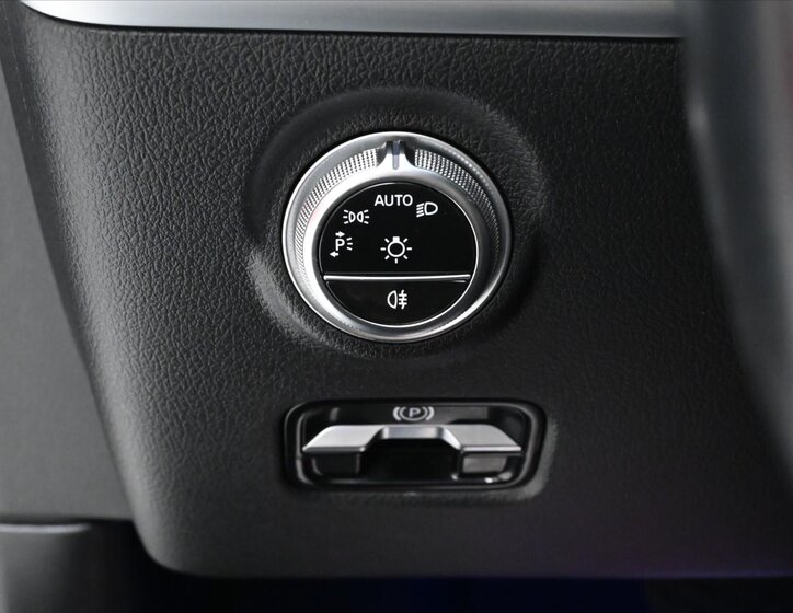 Mercedes-Benz Třídy C 25