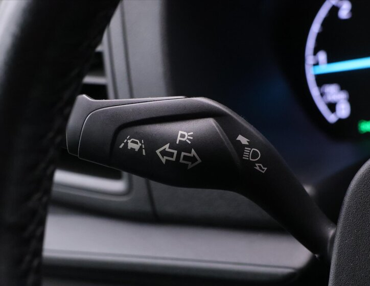 Ford Transit Custom Kombi 2,0 l 96 kw