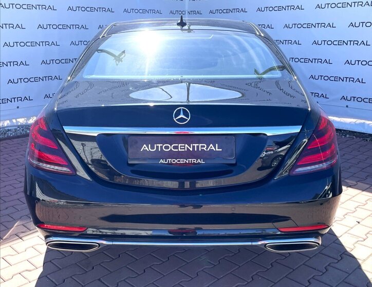 Mercedes-Benz Třídy S Sedan / Limuzína 4,0 l 345 kw