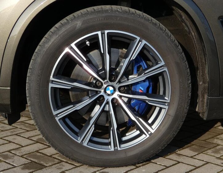 BMW X5 SUV / Terénní 3,0 l 195 kw