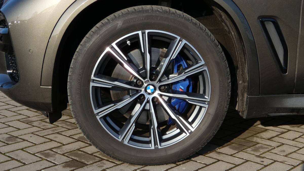 BMW X5 SUV / Terénní 3,0 l 195 kw