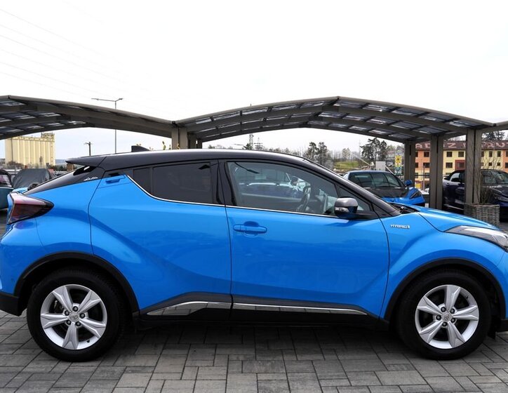Toyota C-HR Hatchback 1,8 l 125 kw