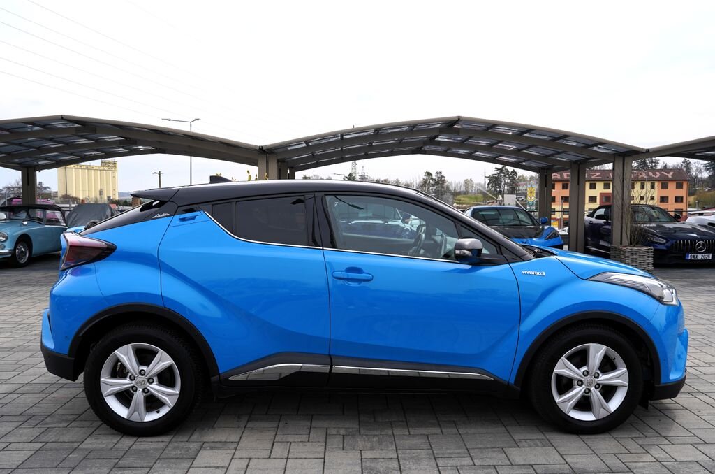 Toyota C-HR Hatchback 1,8 l 125 kw